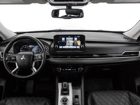 Used 2022 Mitsubishi Outlander SEL image 15