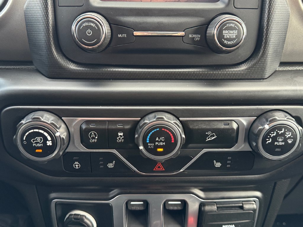 Used 2020 Jeep Wrangler Sport AWD/4WD image 16