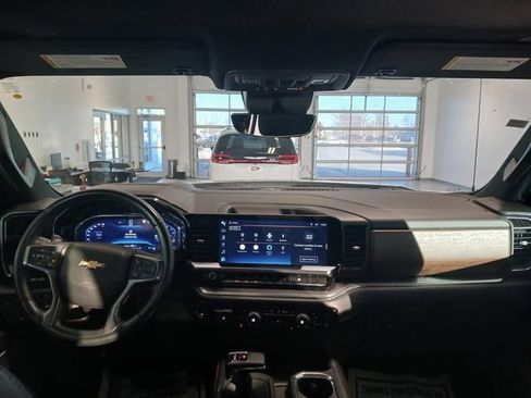 Used 2023 Chevrolet Silverado 1500 High Country w/ High Country Premium Package image 29