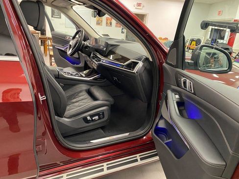 Used 2024 BMW X7 xDrive40i image 10