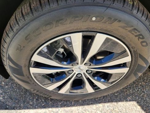 New 2025 Volvo XC60 B5 Core w/ Climate Package image 16