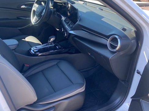 Used 2025 Chevrolet Trax ACTIV w/ Driver Confidence Package image 20