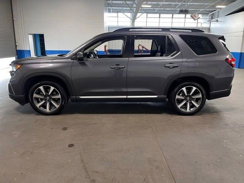 Used 2024 Honda Pilot Elite image 6