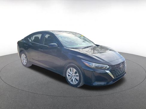 Used 2025 Nissan Sentra S image 2