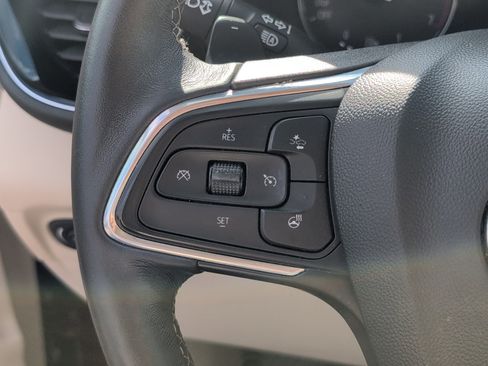 Used 2021 Buick Envision Avenir w/ Technology Package II image 27