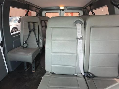 Used 2014 Ford E-250 and Econoline 250 w/ Power Group RWD image 6
