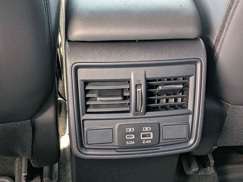 Certified 2026 Subaru Forester Premium AWD/4WD image 31