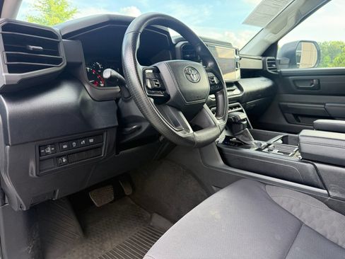 Used 2024 Toyota Tundra SR AWD/4WD image 22