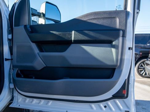 Used 2024 Ford F250 XL image 10