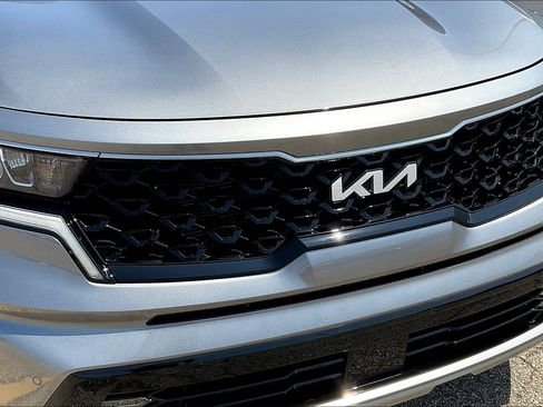 Used 2023 Kia Sorento EX AWD/4WD image 32
