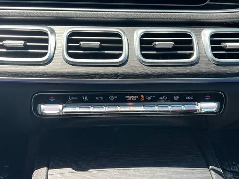 Used 2025 Mercedes-Benz GLE 450 4MATIC Coupe w/ Winter Package image 31