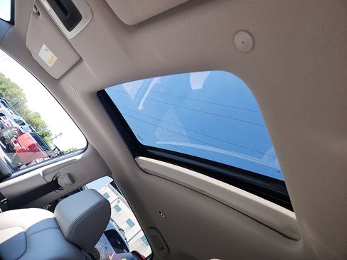 New 2026 Honda HR-V EX-L image 10