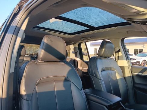 Used 2023 Jeep Grand Cherokee image 15