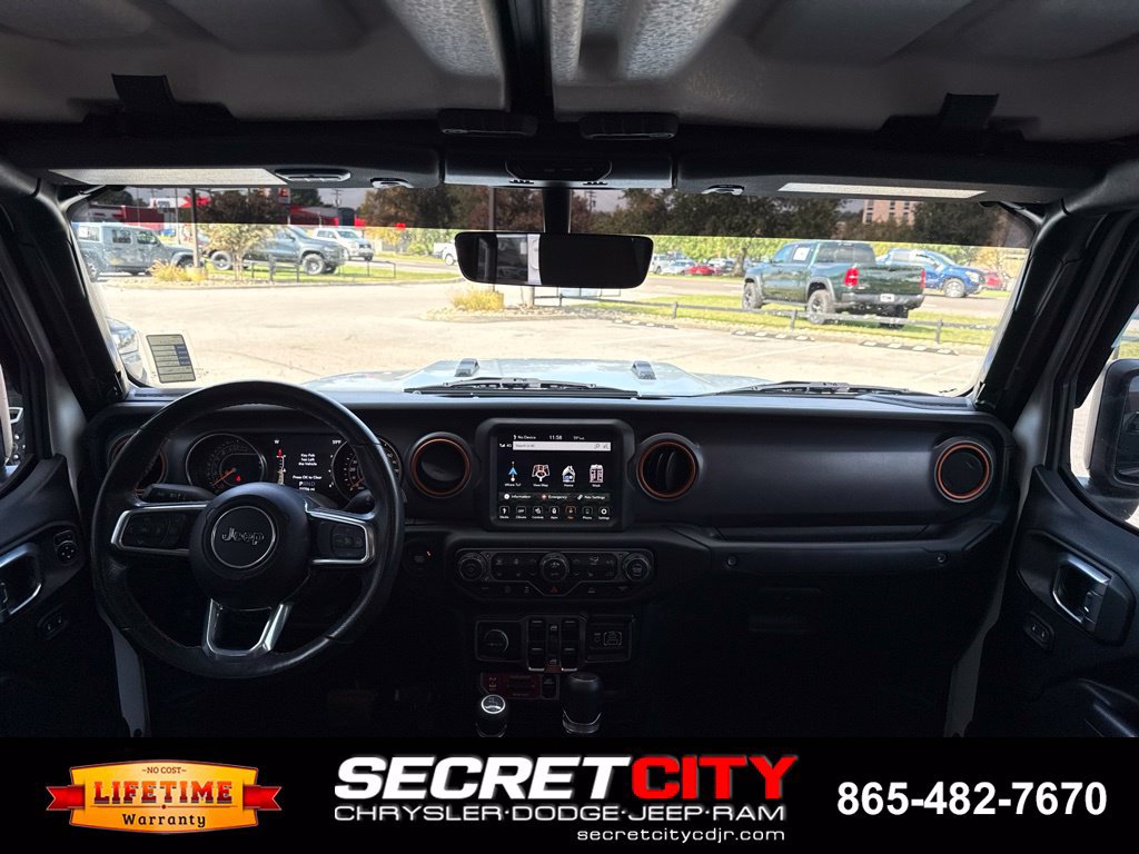 Used 2023 Jeep Gladiator Mojave w/ Cold Weather Group AWD/4WD image 24