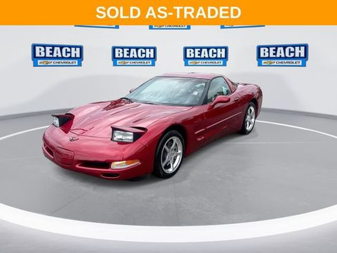 Used 2004 Chevrolet Corvette Coupe w/ Roof Package RWD image 4