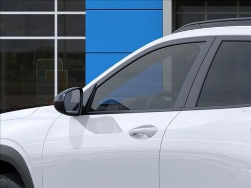 New 2026 Chevrolet Trax LT w/ Driver Confidence Package FWD image 12