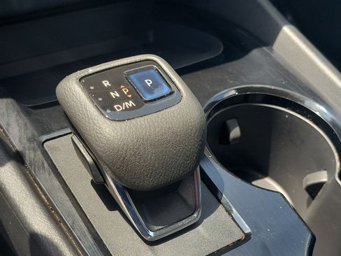 Certified 2022 Nissan Rogue SV AWD/4WD image 30