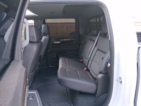 Used 2025 Chevrolet Silverado 1500 LT Trail Boss w/ LT Trail Boss Premium Package AWD/4WD image 20