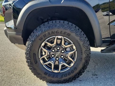 New 2026 Chevrolet Colorado ZR2 w/ Technology Package image 5