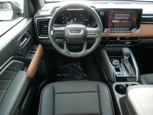 New 2026 GMC Canyon AT4 w/ Technology Plus Package image 7