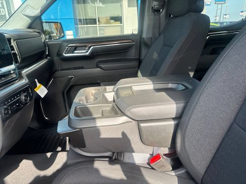 Used 2023 Chevrolet Silverado 1500 LT RWD image 16