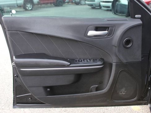 Used 2018 Dodge Charger SXT Plus image 16