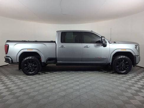 Used 2024 GMC Sierra 3500 AT4 w/ AT4 Premium Plus Package image 2