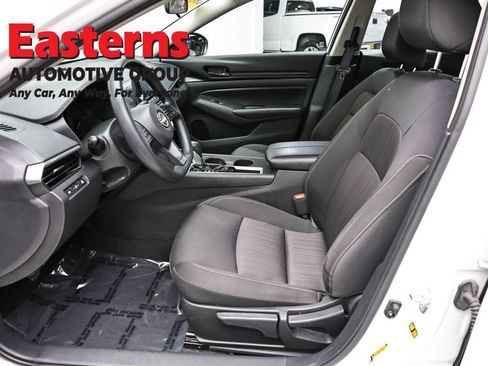 Used 2024 Nissan Altima 2.5 S FWD image 13