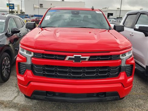 Used 2023 Chevrolet Silverado 1500 RST image 2