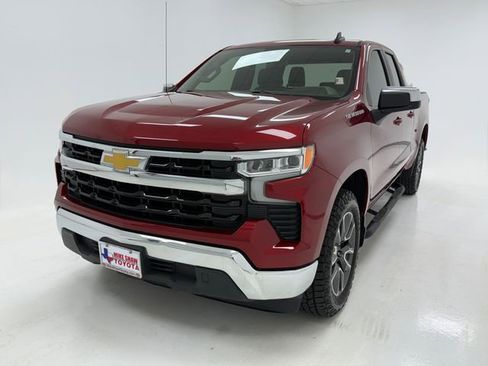 Used 2022 Chevrolet Silverado 1500 LT w/ Protection Package RWD image 4