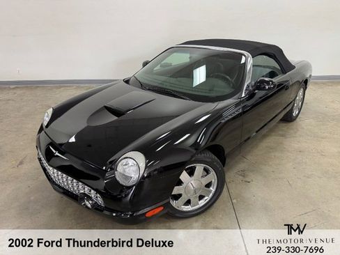 Used 2002 Ford Thunderbird Deluxe image 4