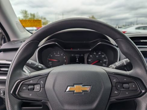 Used 2021 Chevrolet TrailBlazer LT w/ Convenience Package FWD image 14