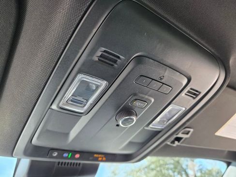 Used 2023 Chevrolet Suburban RST image 39