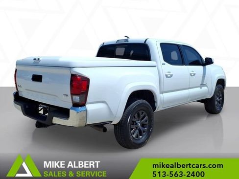 Used 2021 Toyota Tacoma SR5 AWD/4WD image 7