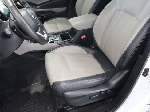Used 2024 Subaru Forester Limited w/ Convenience Package AWD/4WD image 10