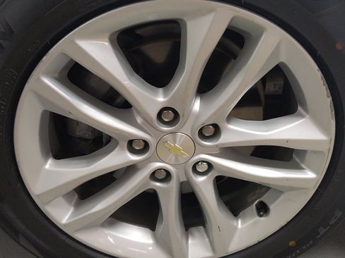 Used 2018 Chevrolet Malibu LT FWD image 31