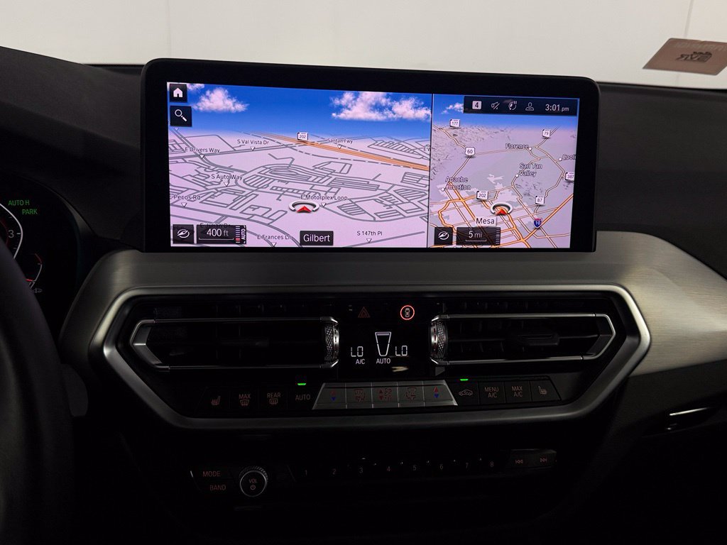 Used 2025 BMW X4 xDrive30i AWD/4WD image 17
