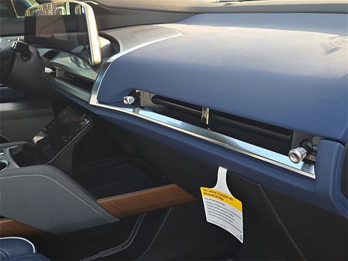 New 2026 Cadillac Vistiq Premium Luxury w/ LPO, Floor Liner Package image 13