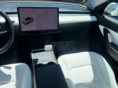 Used 2021 Tesla Model Y Long Range AWD/4WD image 6