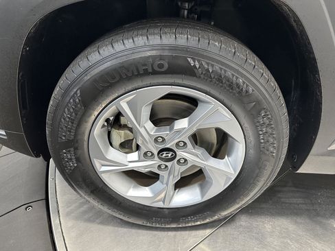 Certified 2023 Hyundai Tucson SE image 9