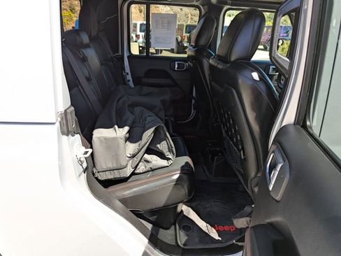 Certified 2023 Jeep Gladiator Rubicon w/ Cold Weather Group AWD/4WD image 20