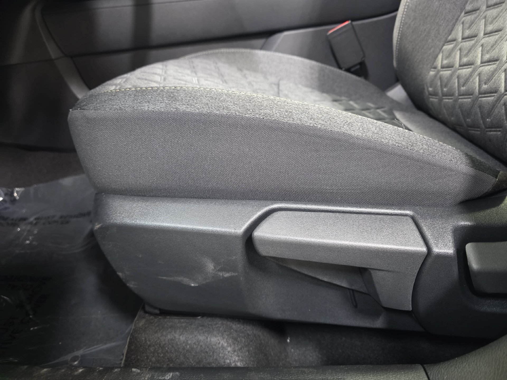 New 2027 Nissan Kicks SV w/ SV Premium Package FWD image 27