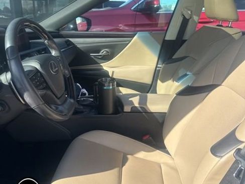 Used 2020 Lexus ES 350 w/ Premium Package image 9