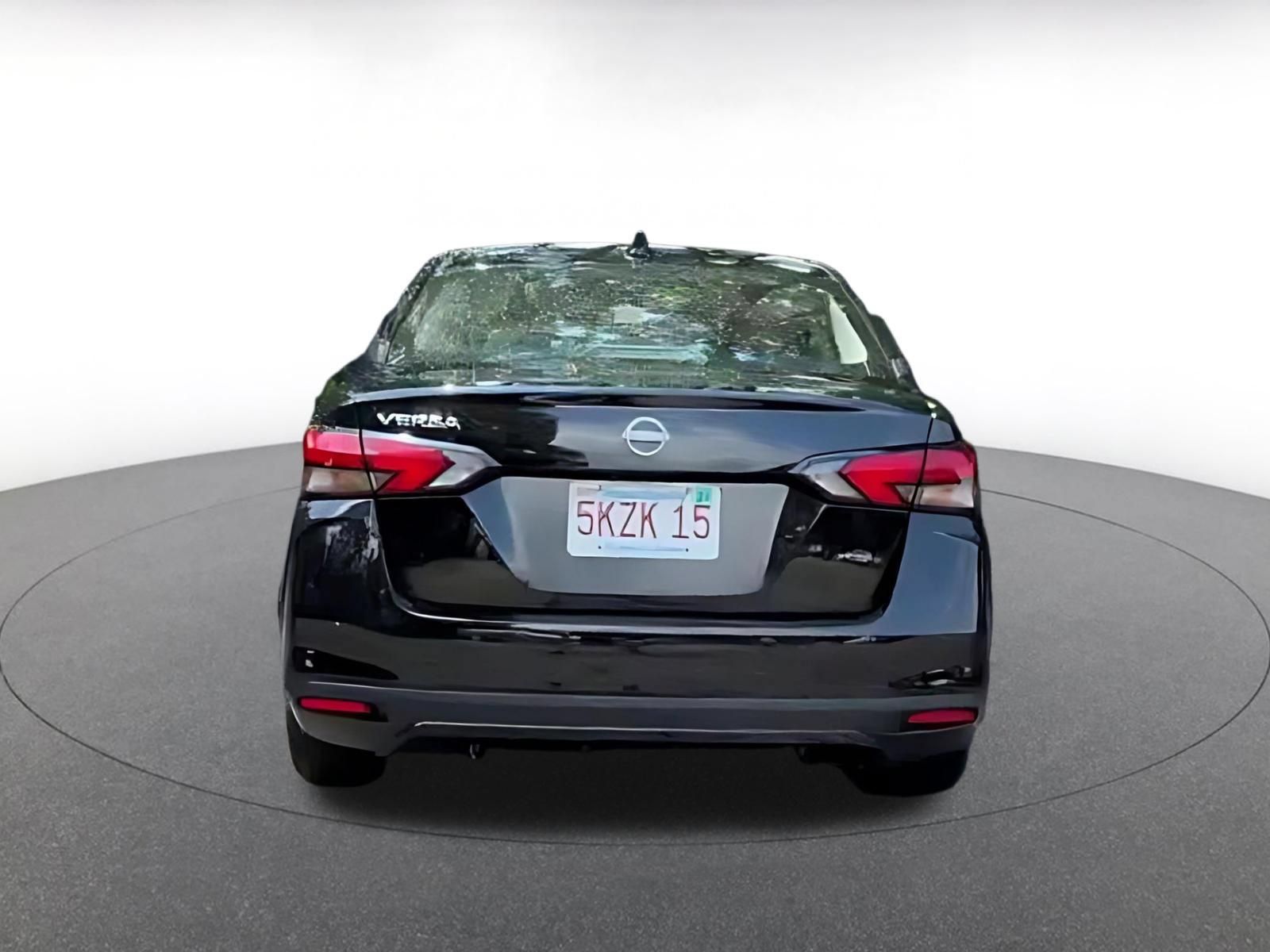 Used 2025 Nissan Versa SV FWD image 12