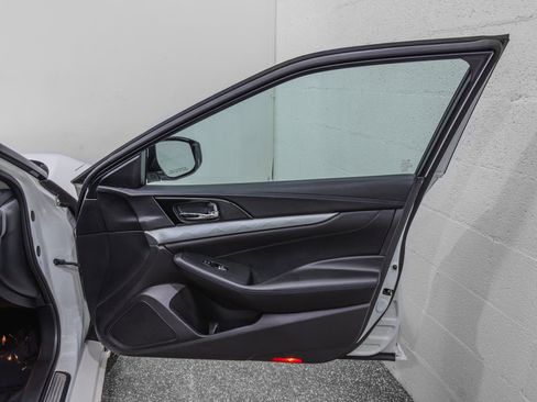 Used 2017 Nissan Maxima 3.5 S FWD image 18