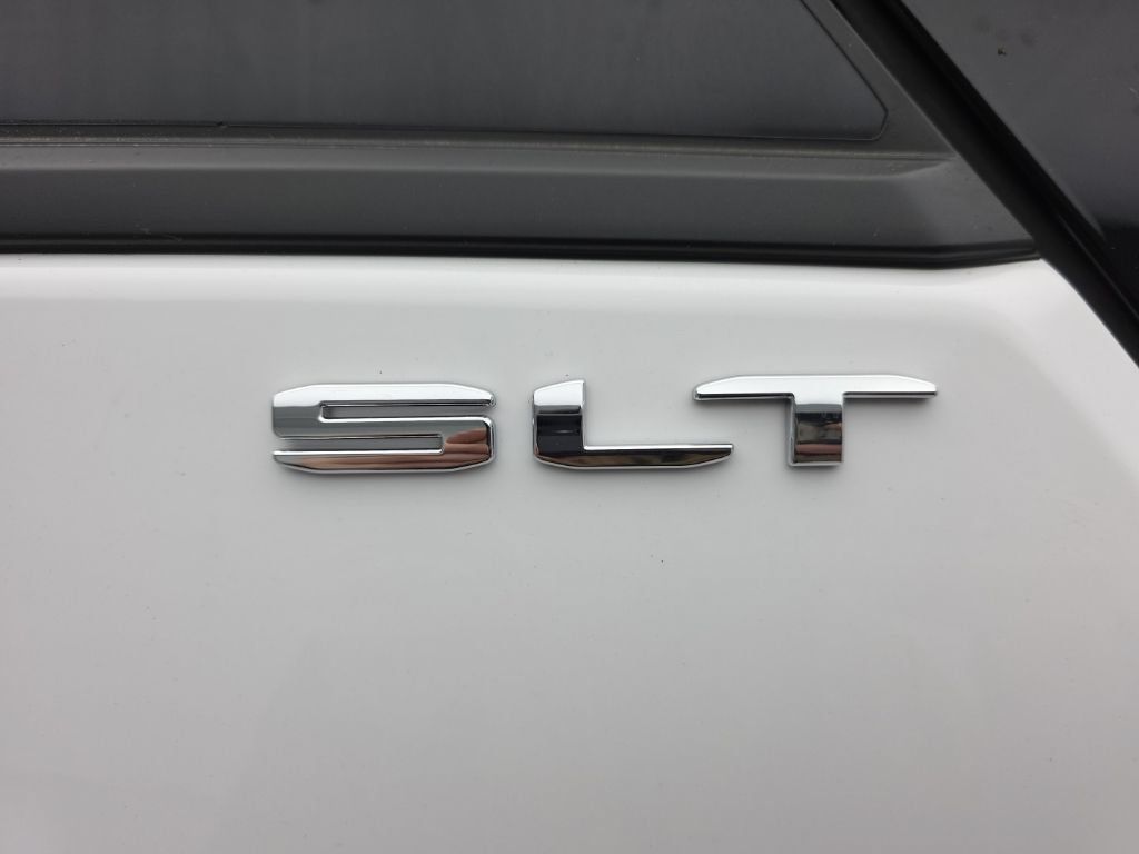 Used 2023 GMC Terrain SLT AWD/4WD image 57