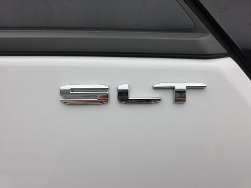 Used 2023 GMC Terrain SLT AWD/4WD image 57