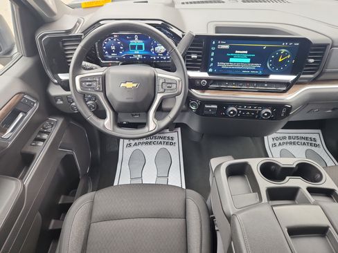 Used 2025 Chevrolet Silverado 1500 LT image 34