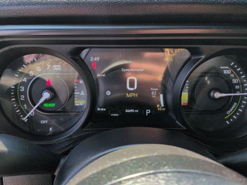 Used 2024 Jeep Wrangler Unlimited AWD/4WD image 22