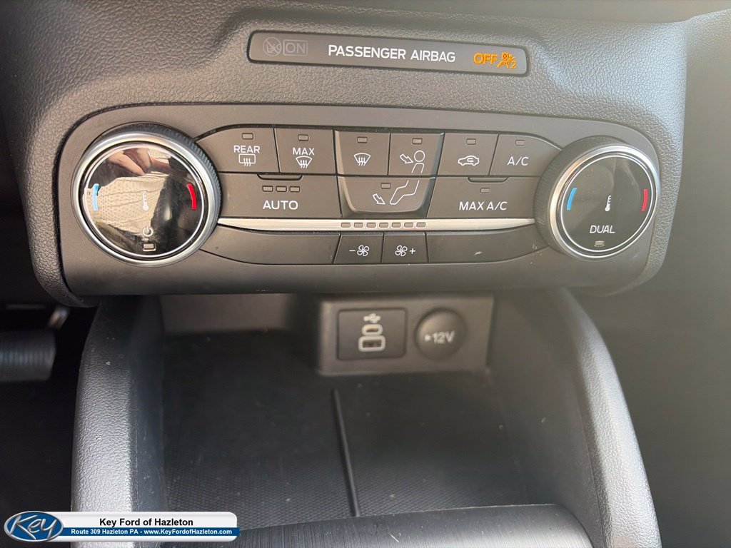 Used 2025 Ford Escape ST-Line AWD/4WD image 22